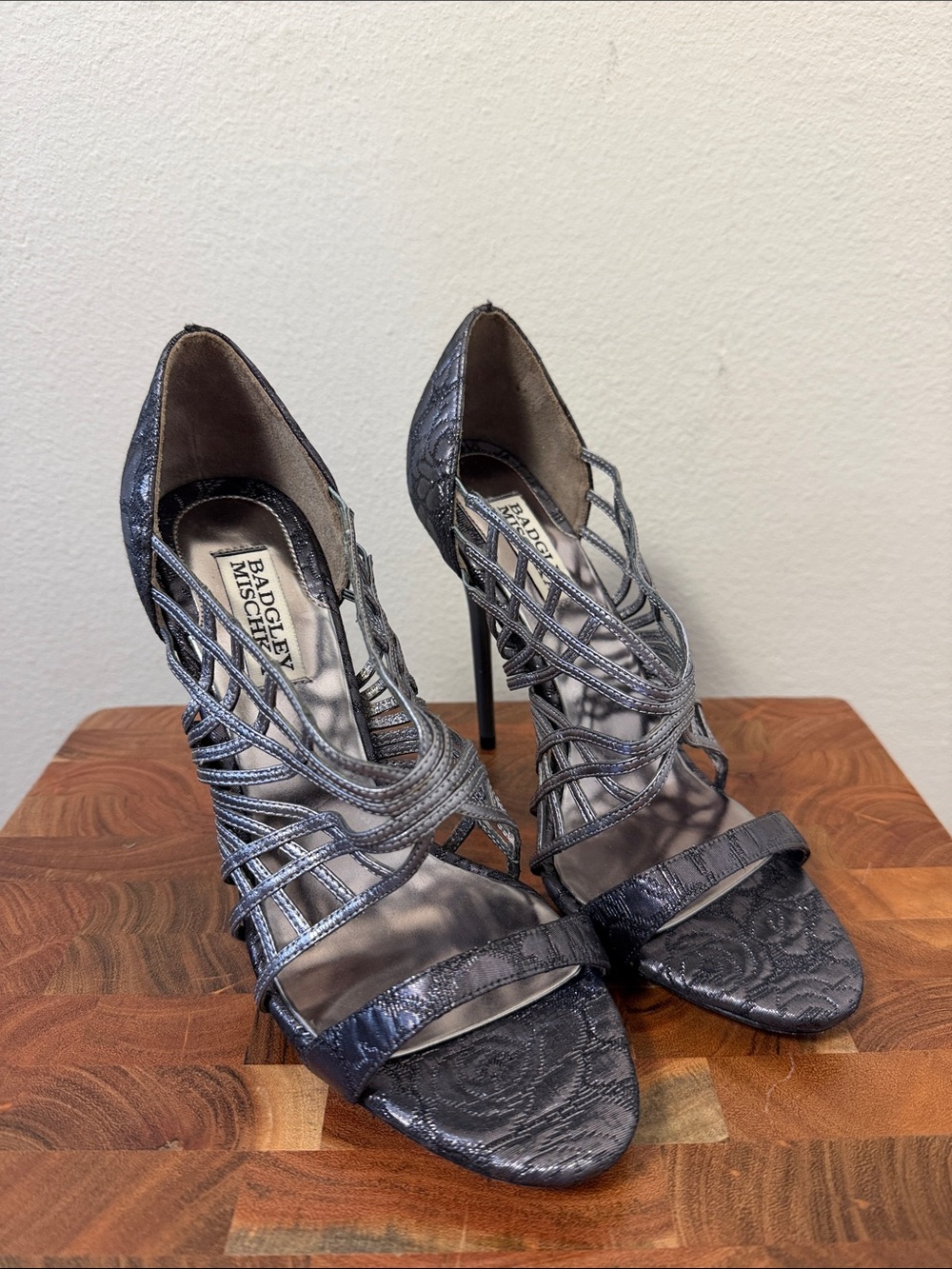 Badgley Mischka Gray Strappy Cage Stiletto Heels Size 8M